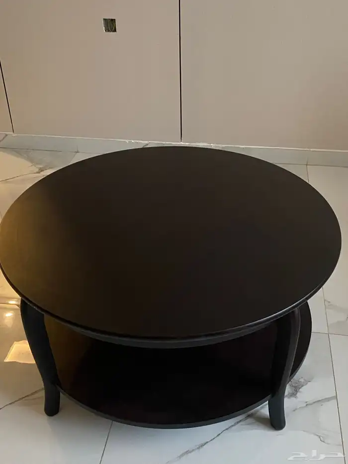 طاوله جديده نظيفه 1