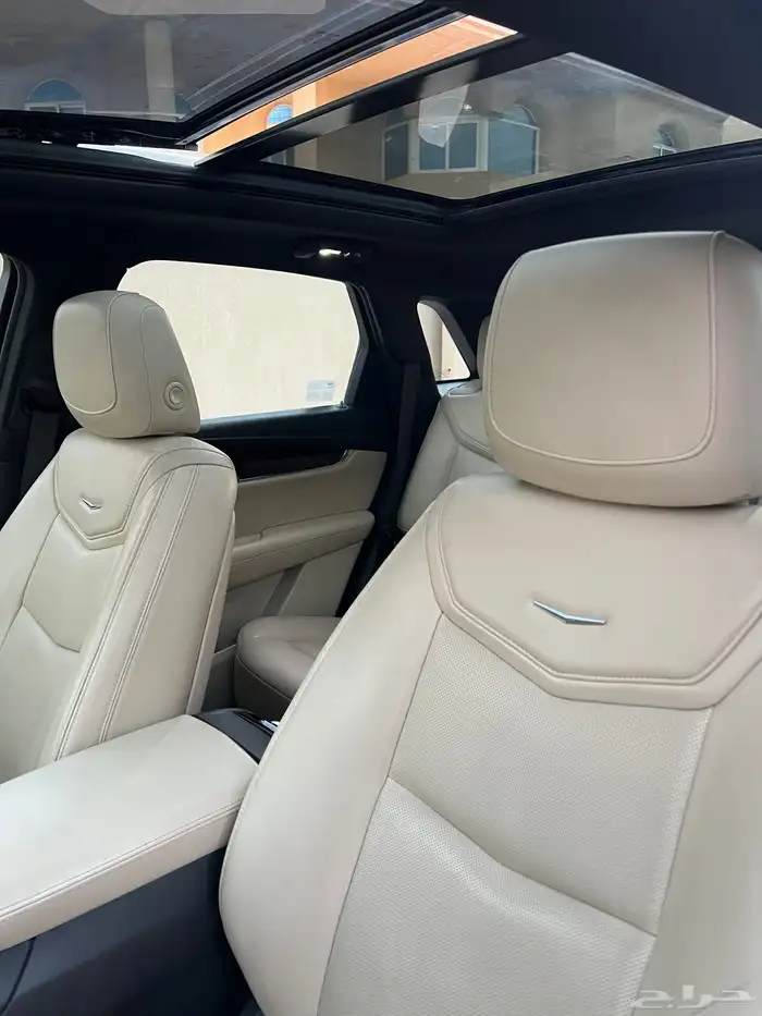 كاديلاك ( SXT5 ) الموديل 2019 فل كامل صيانات وكاله 15