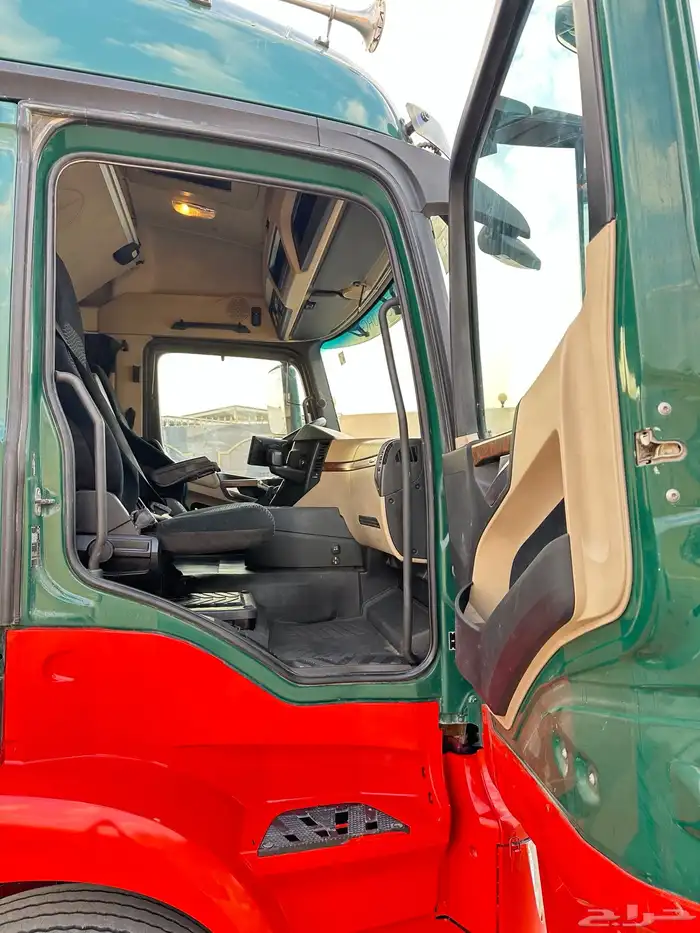 راس اكترس 2016م شد بلد 4