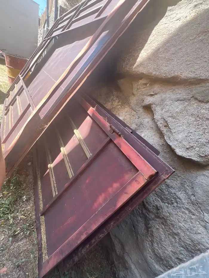 بوابات نضيفه جديده من الحديد الاول القوي ممتازه جدا 1