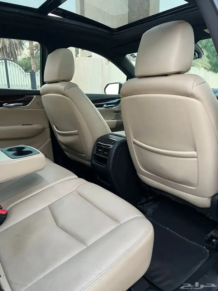 كاديلاك ( SXT5 ) الموديل 2019 فل كامل صيانات وكاله 19