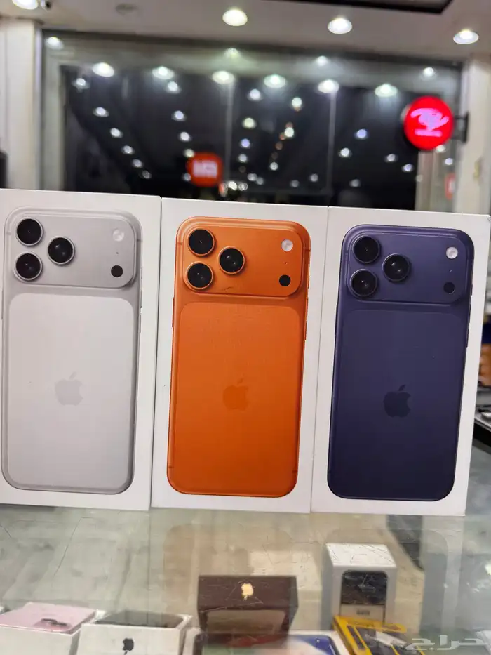 ايفون 17 برو ماكس 256 و16 عادي 0