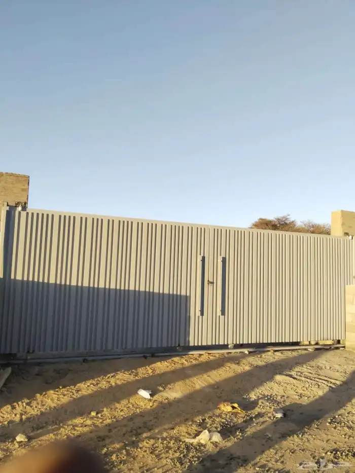 ورشة كيان الخليج للحداده المنيوم معلم محمد اجمل باكستاني 3