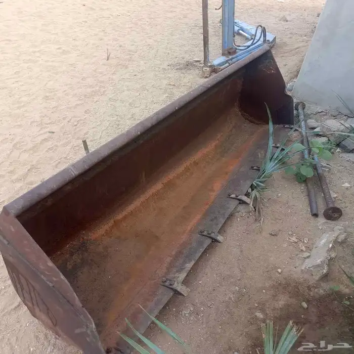 بكت حراث كما هو موضح في الصوره نضيف ما شاء الله 0