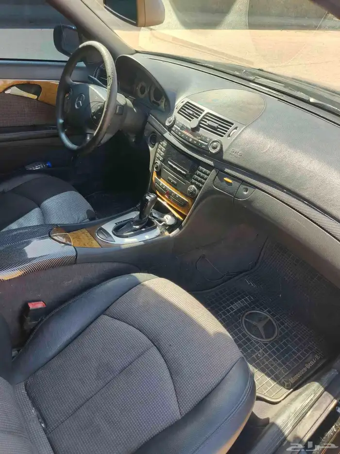 مرسيدس e320 2005 3