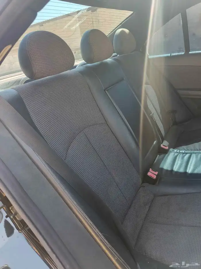 مرسيدس e320 2005 2