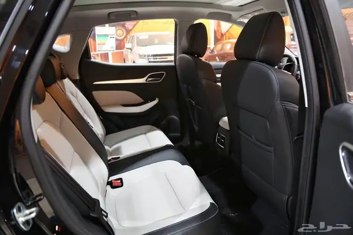 ام جي ZS فل كامل لاكجري 2024 اسعار ممتازه 5