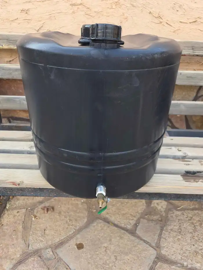 جراكن للماء 1