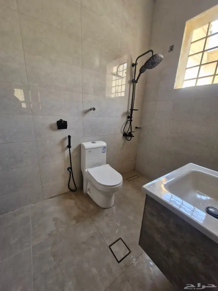 مبلط بلاط سراميك بورسلان سباك دهان مليس تكسير تركيب وترميم 6