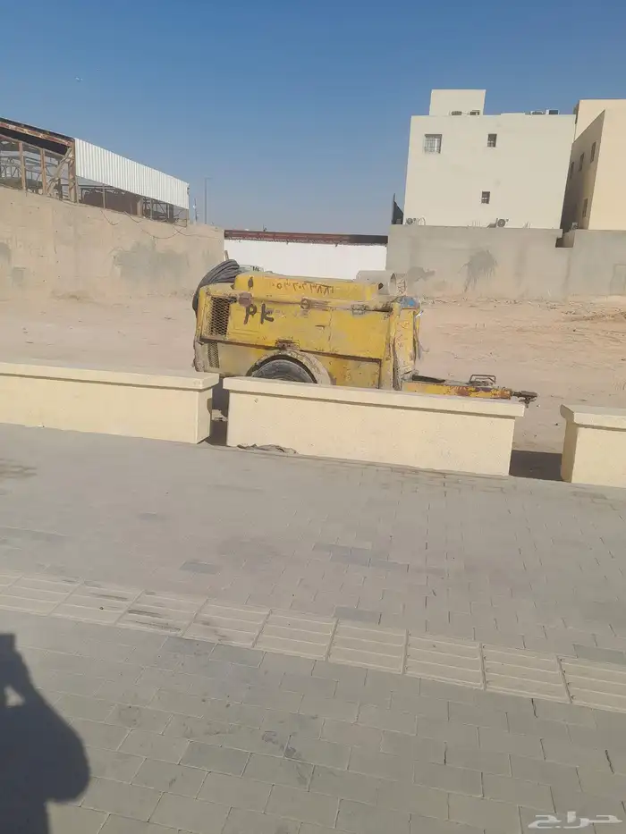 كمبروسر للايجار حفر تكسير رش رمل 0