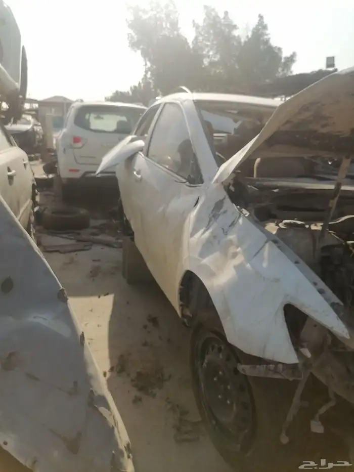 كامري 2014 قطع غيار فقط تشليح الروابي الخضراء 1