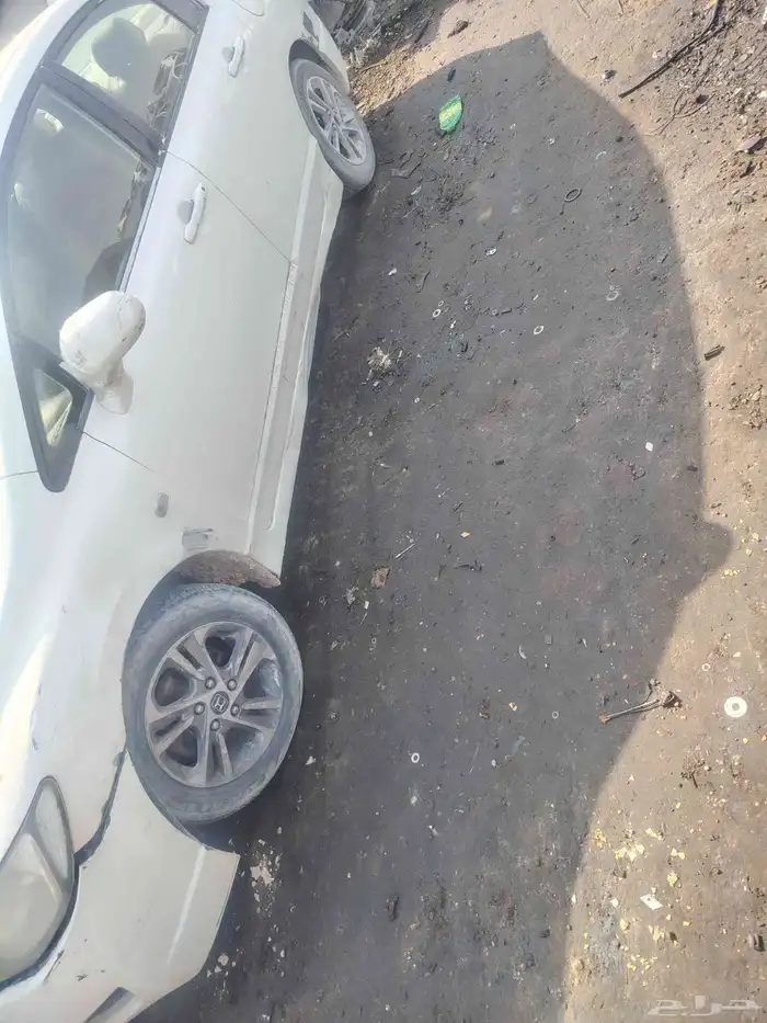 متوفر جميع قطع غيار سيارة هوندا سيفك موديل 2011 4