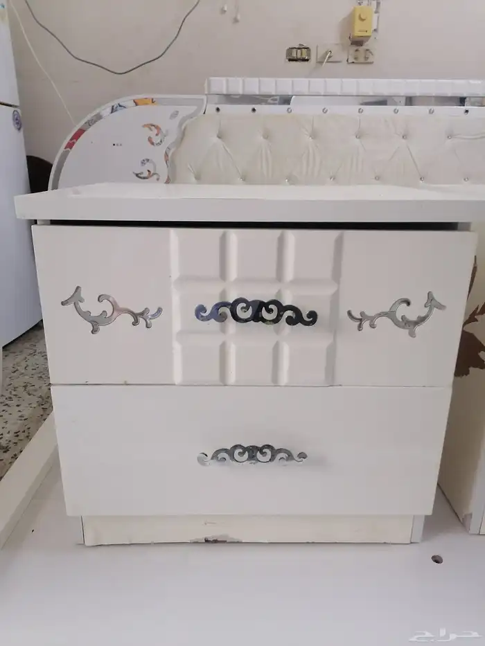غرفه نوم للبيع الموقع المخواه 1