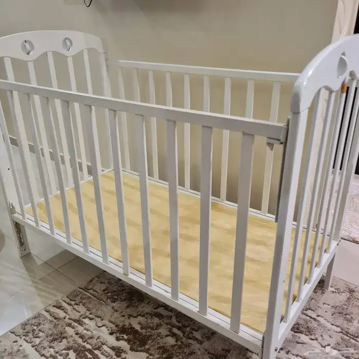 اغراض بيبي مستعمله شبه جديده 1