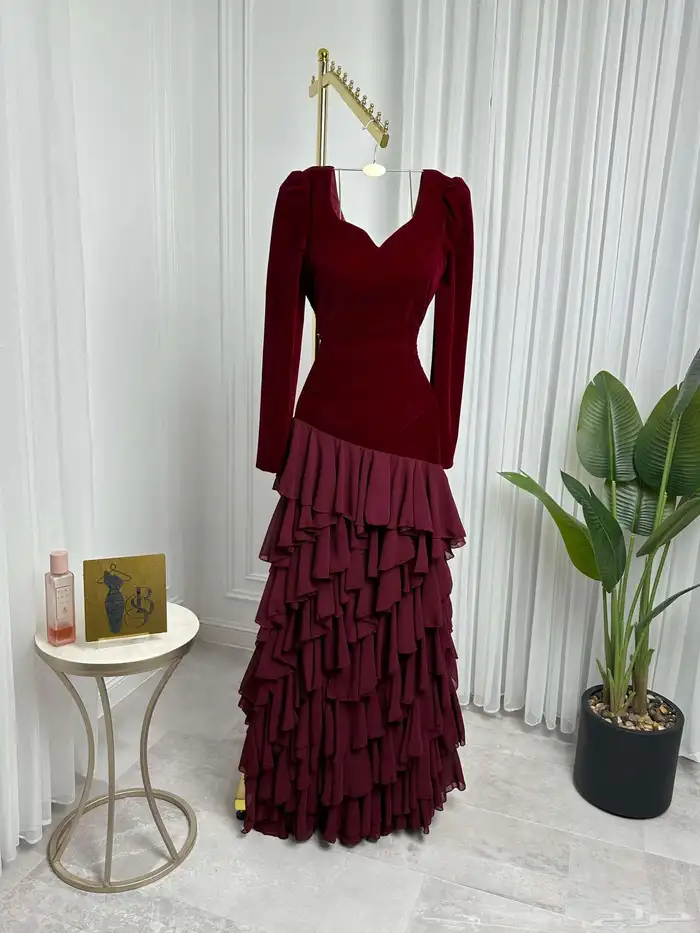 فساتين فخمة بتصاميم أنيقة وجودة عالية  تناسب المناسبات 36