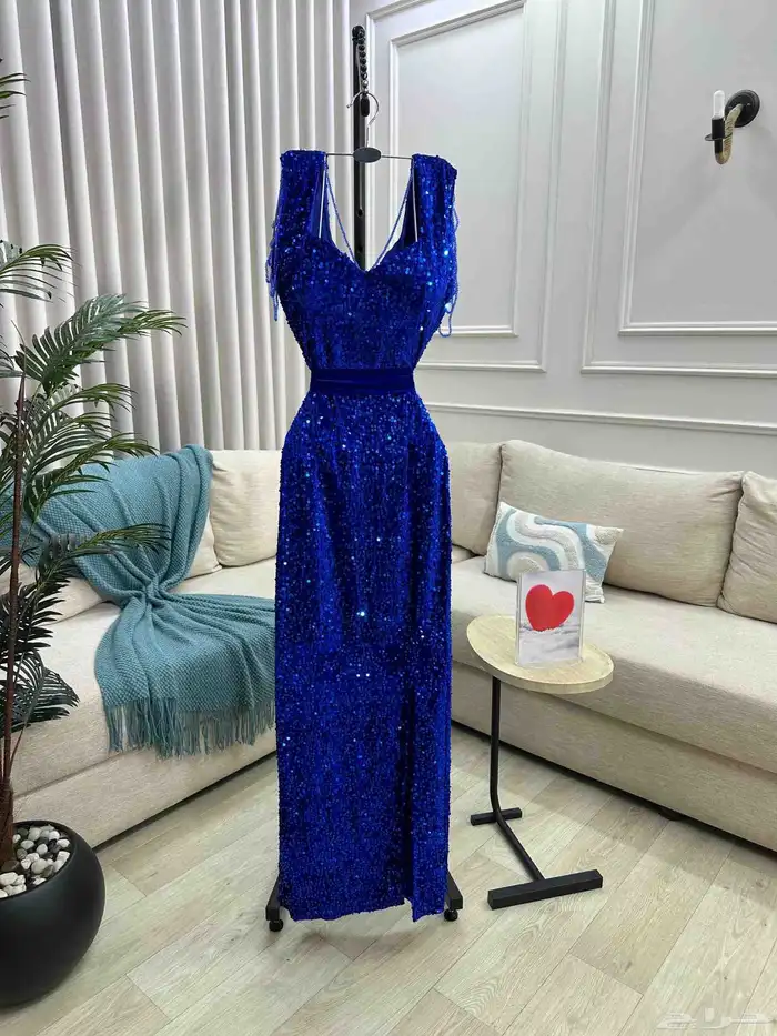 فساتين فخمة بتصاميم أنيقة وجودة عالية  تناسب المناسبات 3