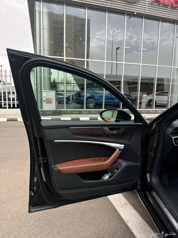 Audi A6 premium 2021 على الضمان سماكو 9