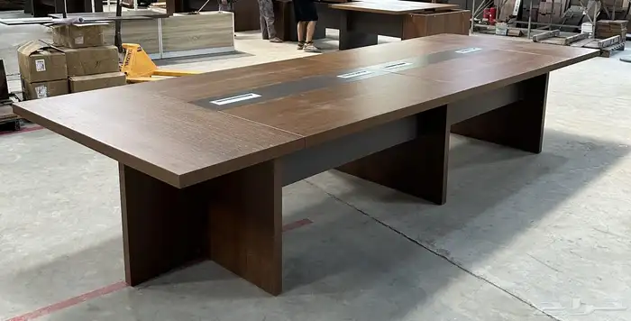 أثاث مكتبي _ طاولة اجتماعات _ دواليب _ كراسي 33