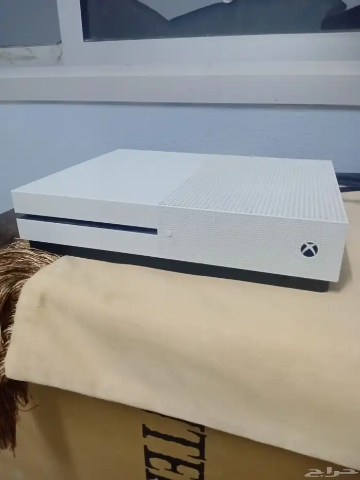 الاكس بوكس 1s 0