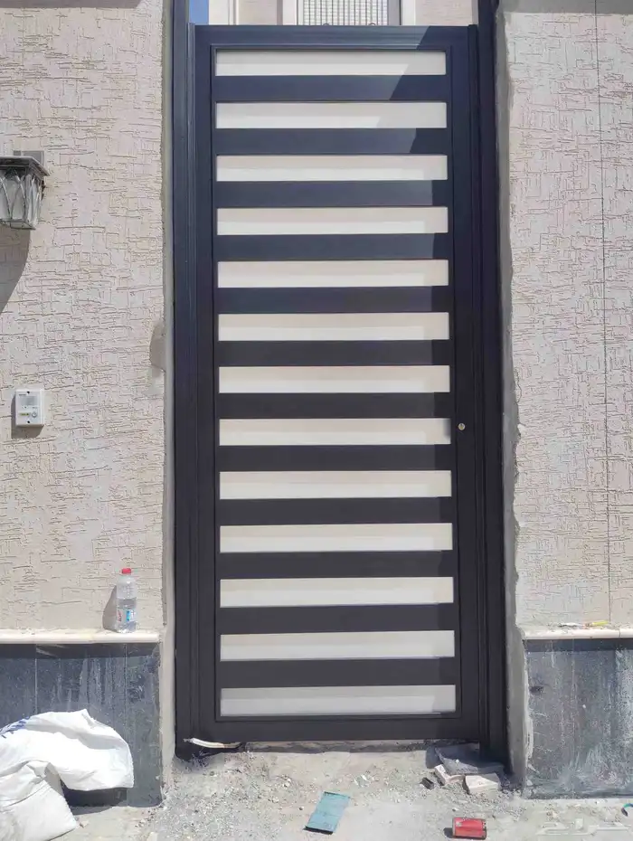 نوافذ حداد و الا لمنيوم باب شباك دبل زجاج 0