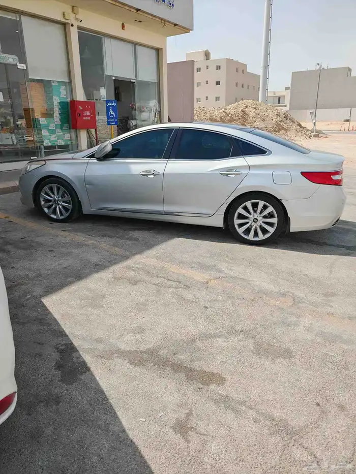 هيونداي ازيرا 2015 27