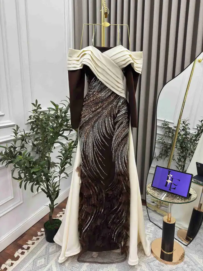 فساتين فخمة بتصاميم أنيقة وجودة عالية  تناسب المناسبات 33