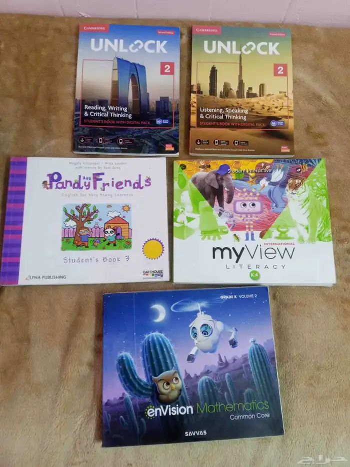 كتب لغة انجليزية جديدة 10 ريال ل الكتاب 5