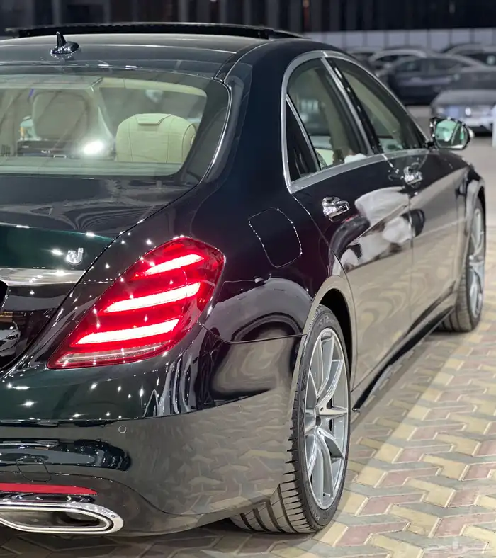 مرسيدس 2020 S450 جفالي أول مالك بممشى 40 بسعر 255 لون خاص 11