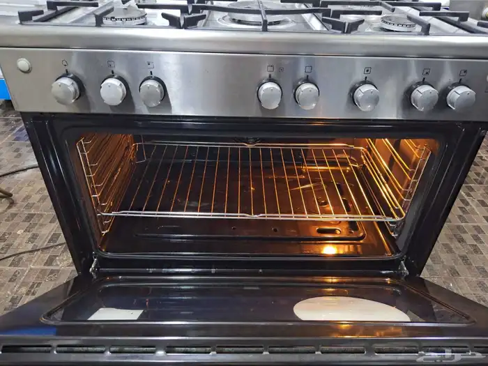 5 burner gas stove original italian good conditions 5