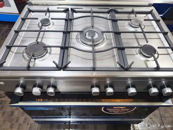 5 burner gas stove original italian good conditions 2