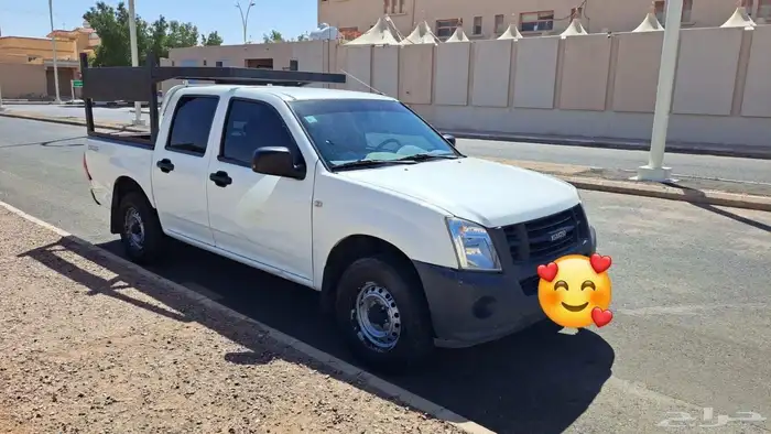 Isuzu model 2012 1