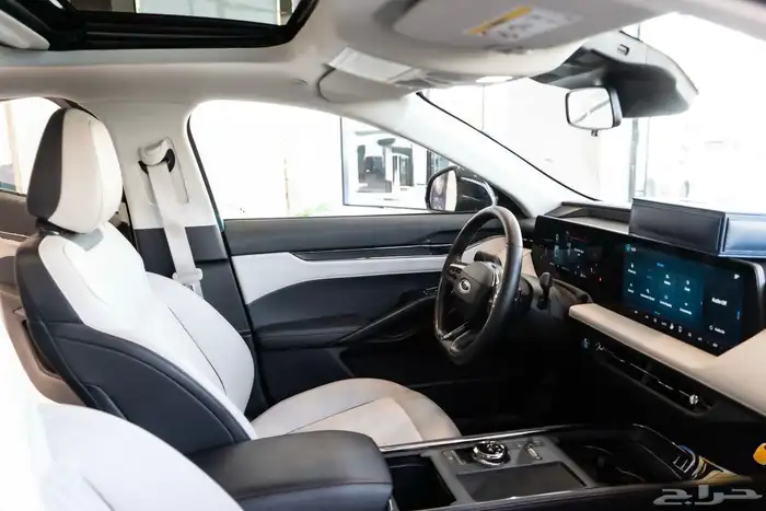 C4R   وسيطك الذكي لتأجير السيارات 4