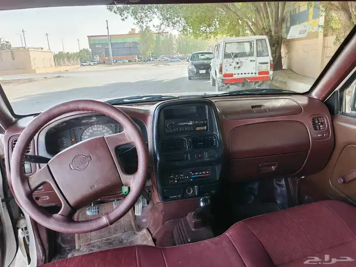 نيسان ددسن 2010 غمارتين 6