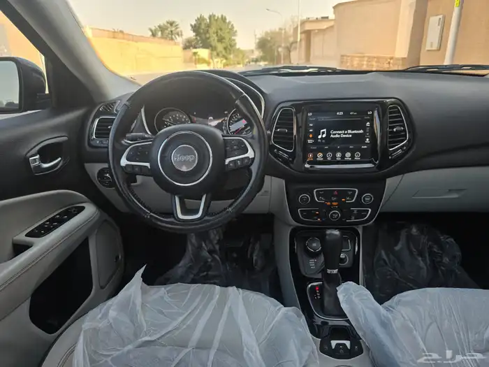 جيب كومباس موديل 2020 عداد 100 الف 17