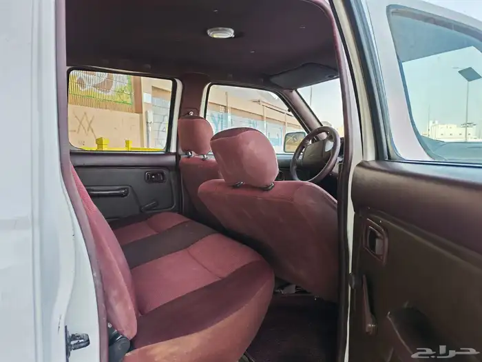 نيسان ددسن 2010 غمارتين 8