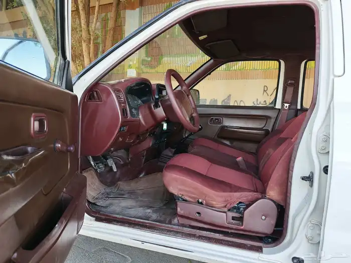 نيسان ددسن 2010 غمارتين 4