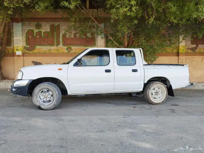 نيسان ددسن 2010 غمارتين 1