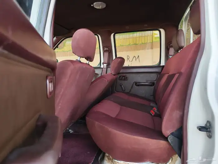 نيسان ددسن 2010 غمارتين 5