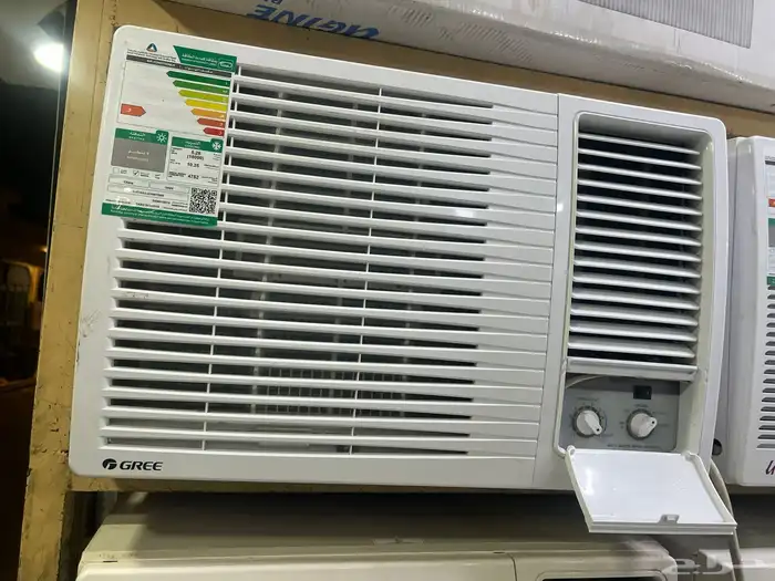 مكيف شباك واحد فقط 0