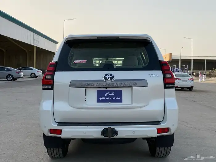 برادو 2023 سعودي ماشية 15 الف فقط 6 سلندر بنزين 4