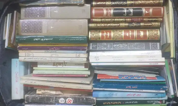 مجموعة كتب منوعة للبيع 3
