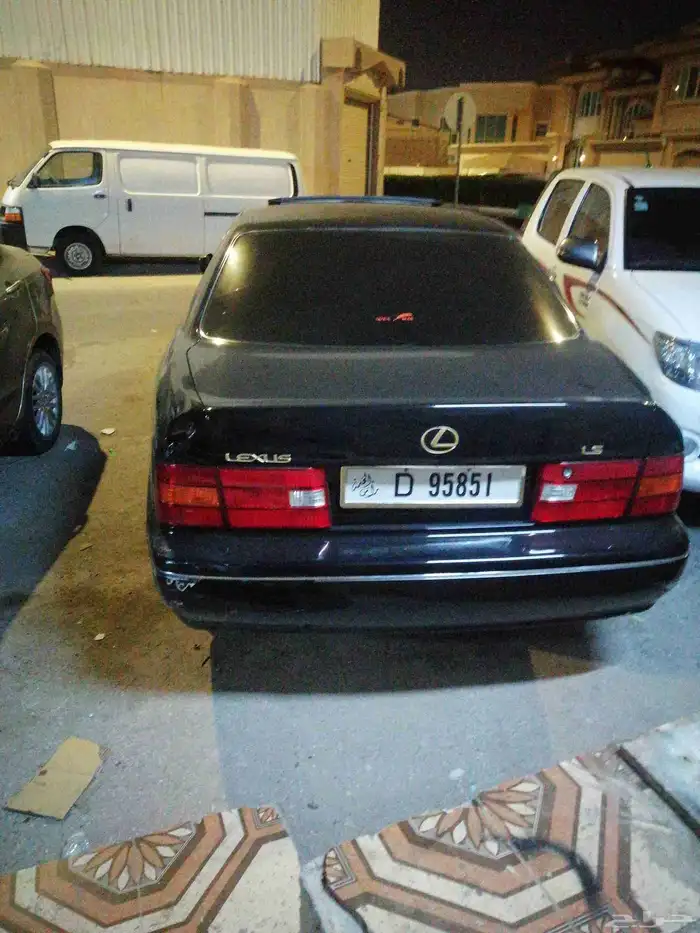 للبيع لكزس 400 الاس الموتر نظيف ولا يشكو من شيء جير ماكينه ش 0