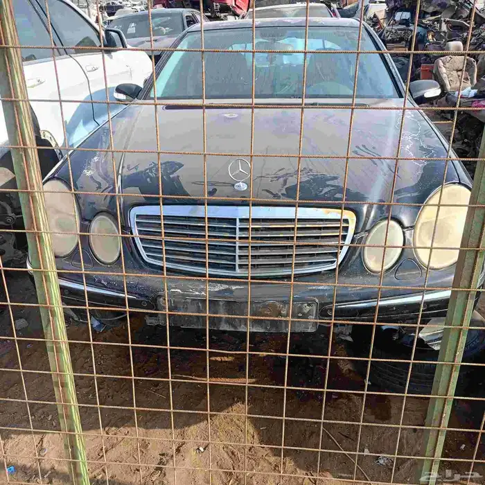 مرسيدس قطع غيار تشليح 211 موديل 2006 0