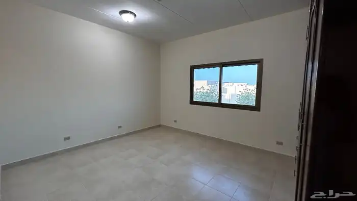 فيلا A1 للبيع في حي جلمودة 33