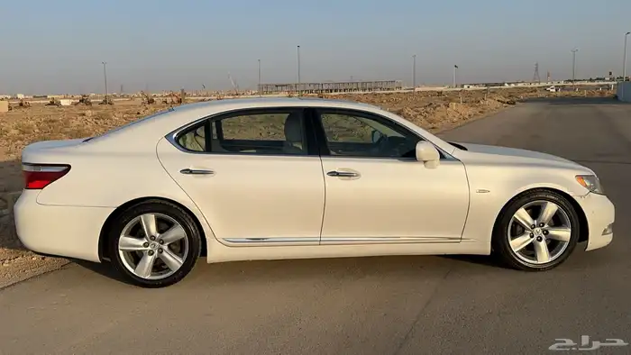 لكزس LS460 L سعودي عبدالطيف جميل 11