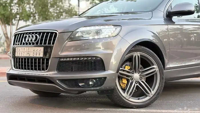 اودي Q7 Sline 2011 ( ممشى قليل ) 1