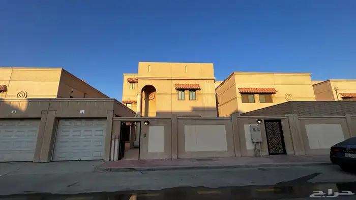 فيلا A1 للبيع في حي جلمودة 1