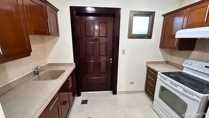 فيلا A1 للبيع في حي جلمودة 17