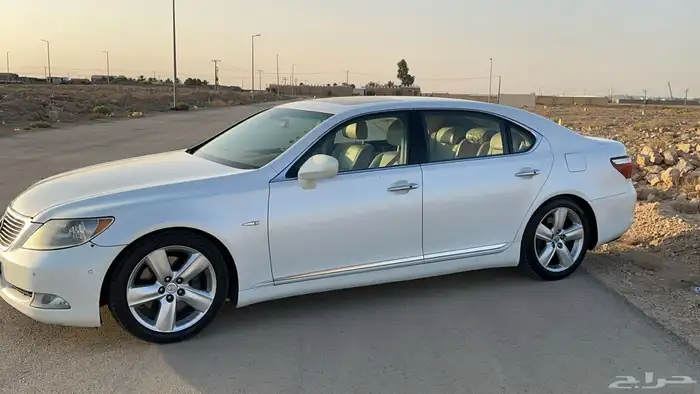 لكزس LS460 L سعودي عبدالطيف جميل 12