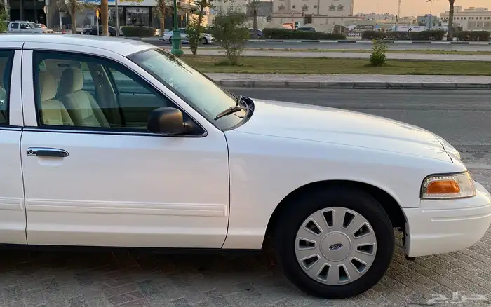 فورد فيكتوريا بوليسي سعودي 2012 6
